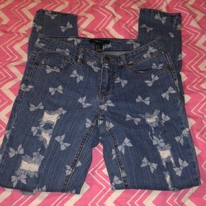 Forever 21 bow skinny jeans